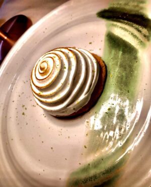 “Lemon curd”, semifreddo di crema inglese al limone  con meringa alla italiana